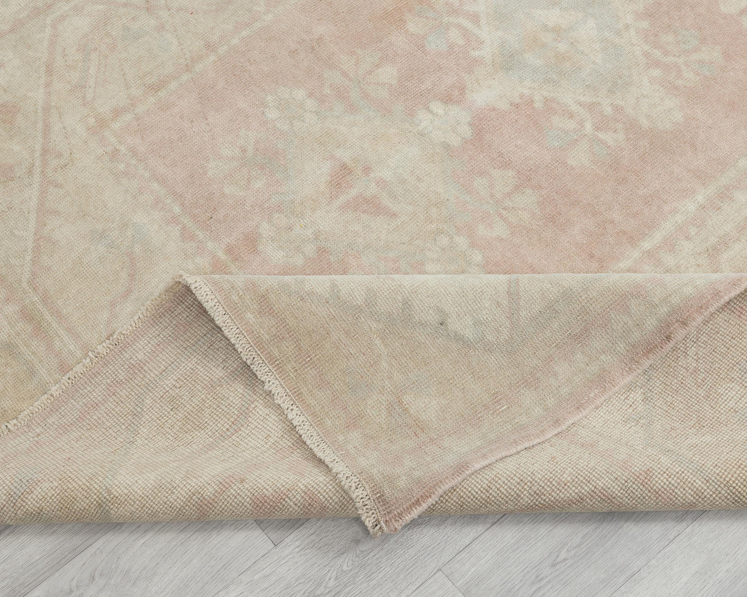 Beige Oushak Rug 5' 4" x 8' 1" | No. VR10921