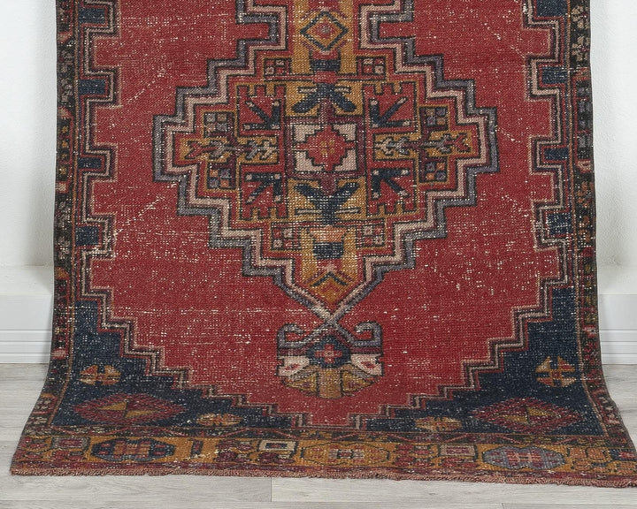 Oushak Rug 2' 8" x 6' 7" | No. VR67209