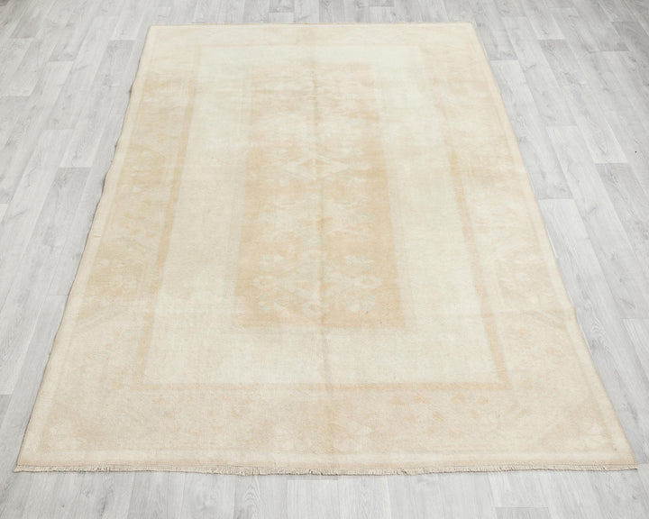 Beige Oushak Rug 5' 1" x 7' 8" | No. VR19004