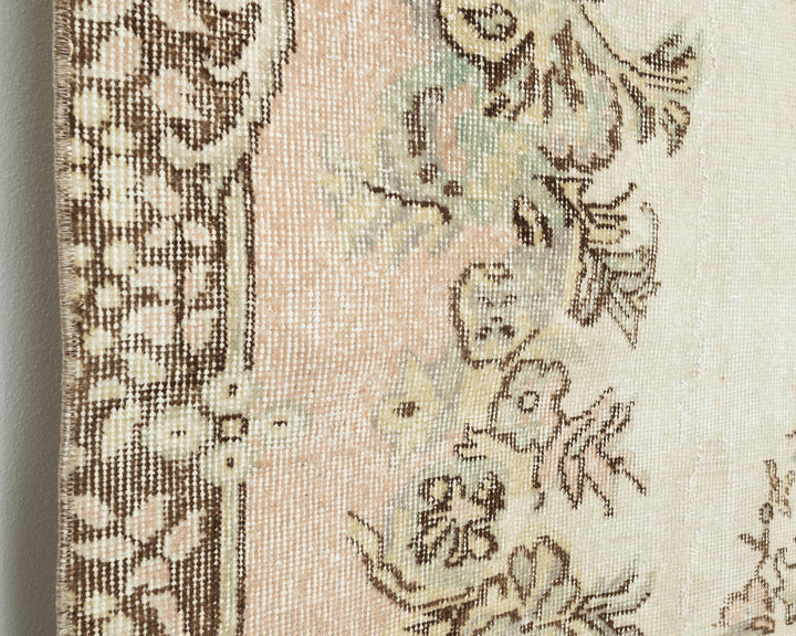 Neutral Oushak Rug 8' 6" x 5' 9" | No. VR90363