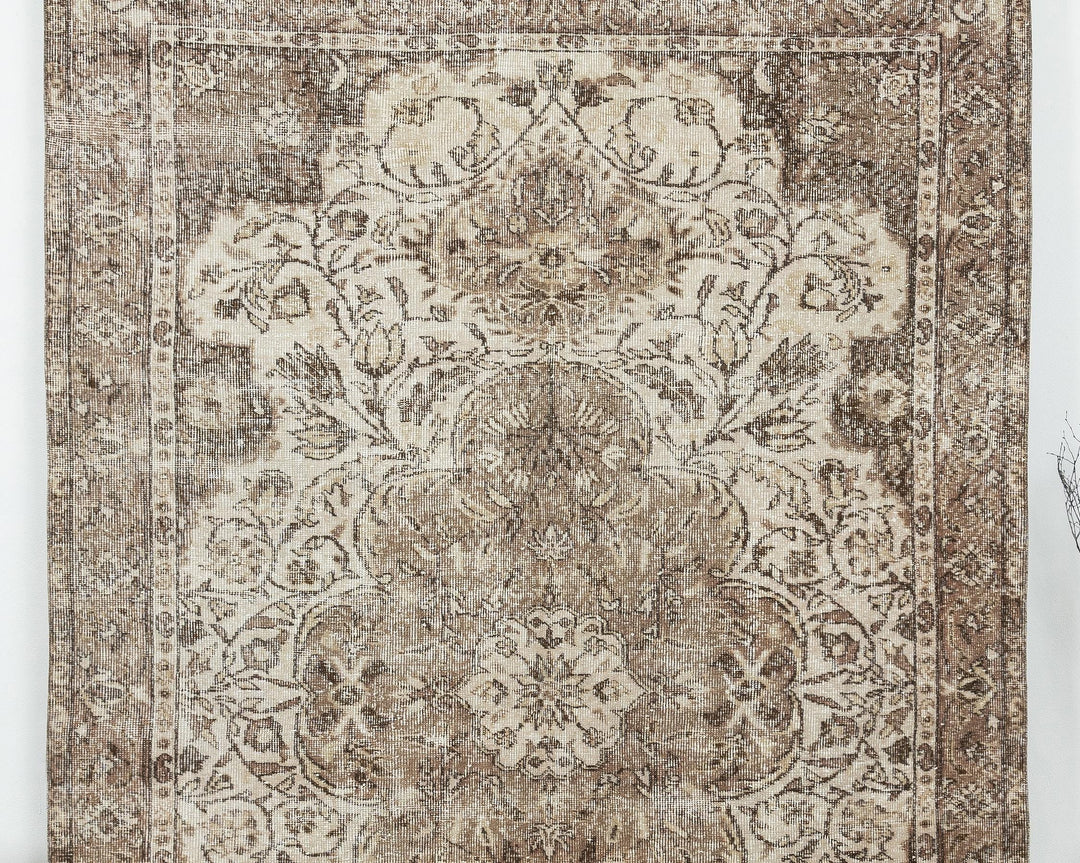Oushak Rug 9' 6" x 6' 3" | No. VR61601