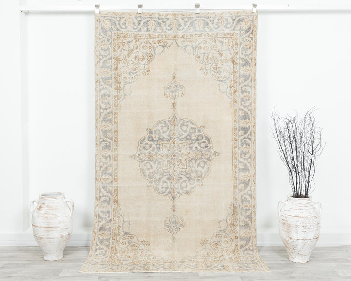Neutral Oushak Rug 8' x 4' 5" | No. VR86187