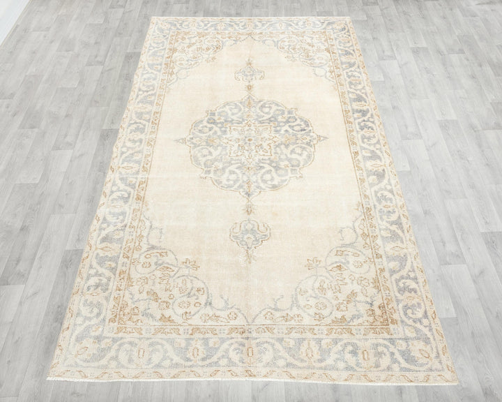 Neutral Oushak Rug 8' x 4' 5" | No. VR86187