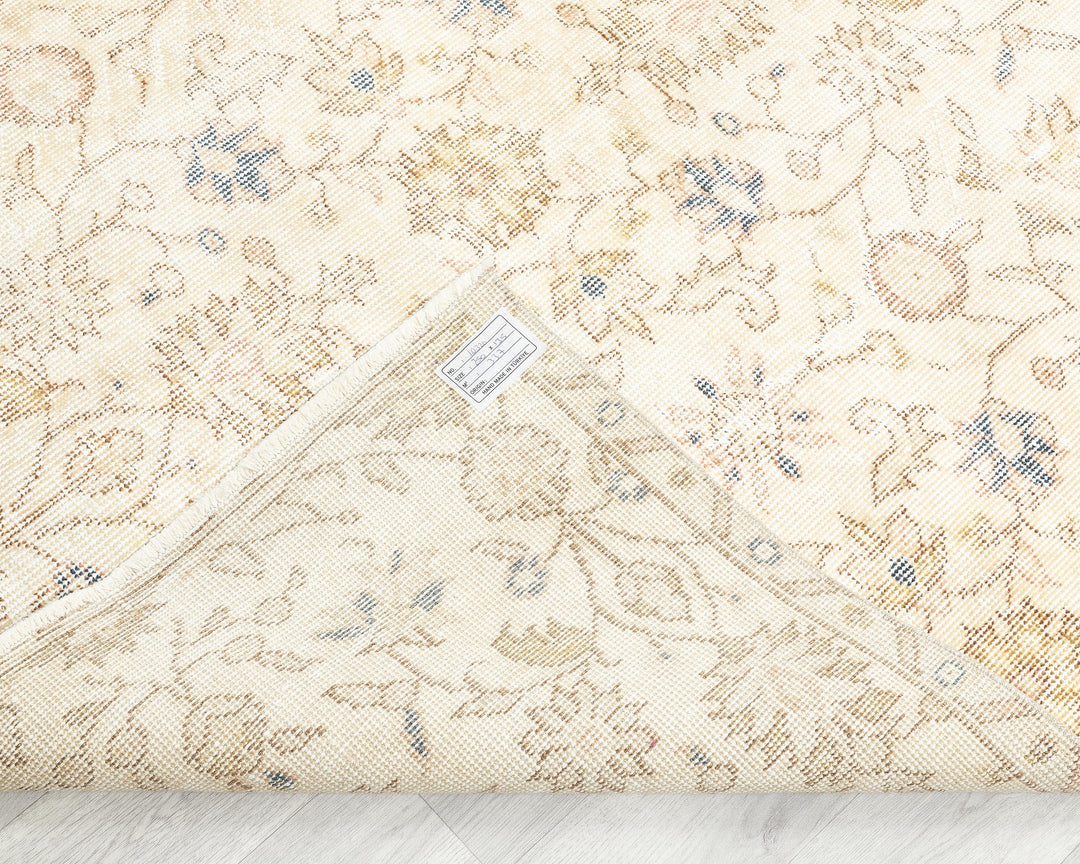 Beige Oushak Rug 8' 2" x 4' 5" | No. VR11950