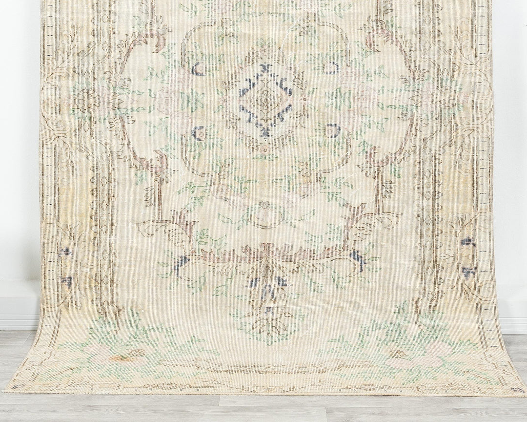 Beige Oushak Rug 4' 10" x 8' 1" | No. VR76747