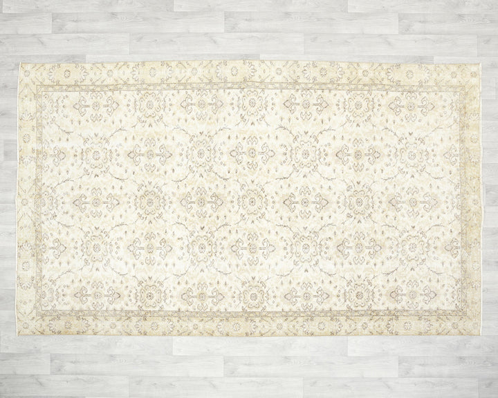 Beige Oushak Rug 5' 2" x 8' 8" | No. VR66783