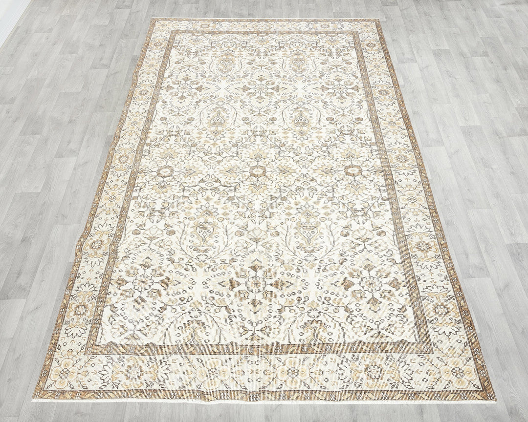 Neutral Oushak Rug 5' 5" x 8' 10" | No. VR87034