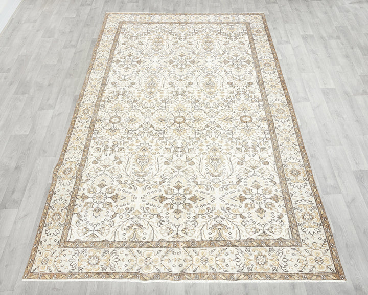 Neutral Oushak Rug 5' 5" x 8' 10" | No. VR87034