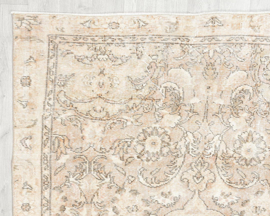 Neutral Oushak Rug 5' x 8' | No. VR71192