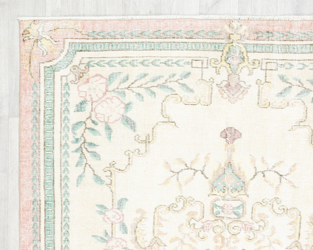 Beige Oushak Rug 4' 6" x 7' 11" | No. VR36921