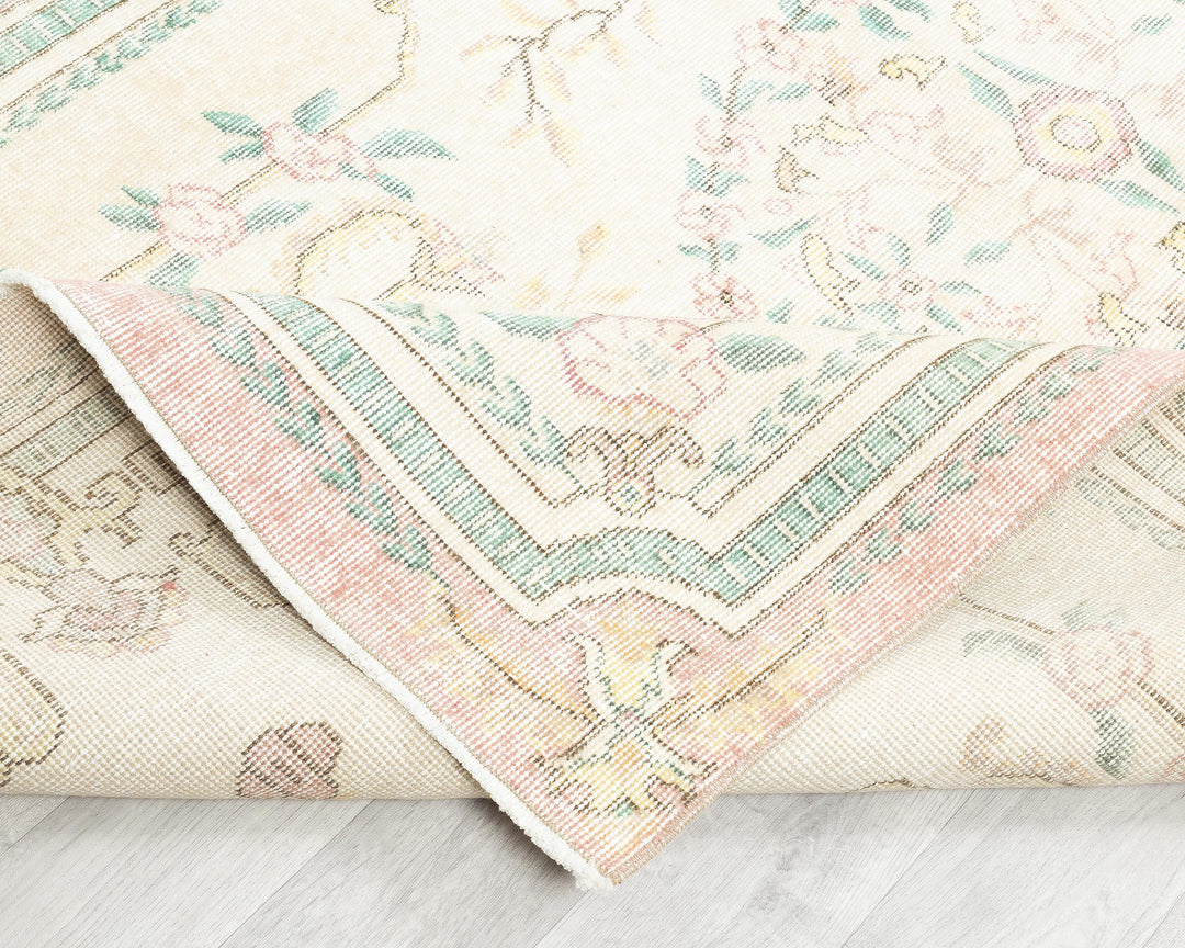Beige Oushak Rug 4' 6" x 7' 11" | No. VR36921