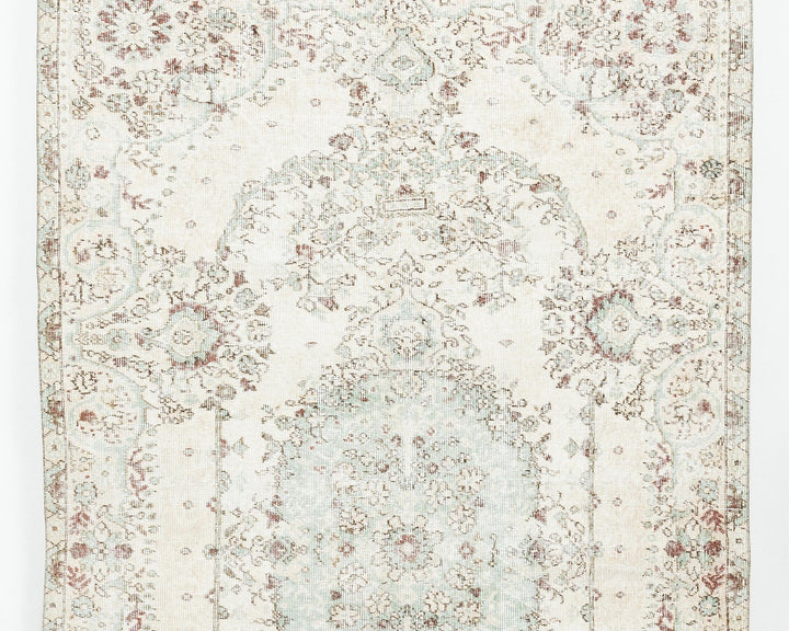 Beige Oushak Rug 5' 2" x 8' 11" | No. VR16926