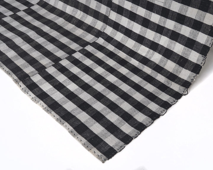 Kilim Rug 5' 8" x 6' 5" | No. VR64166