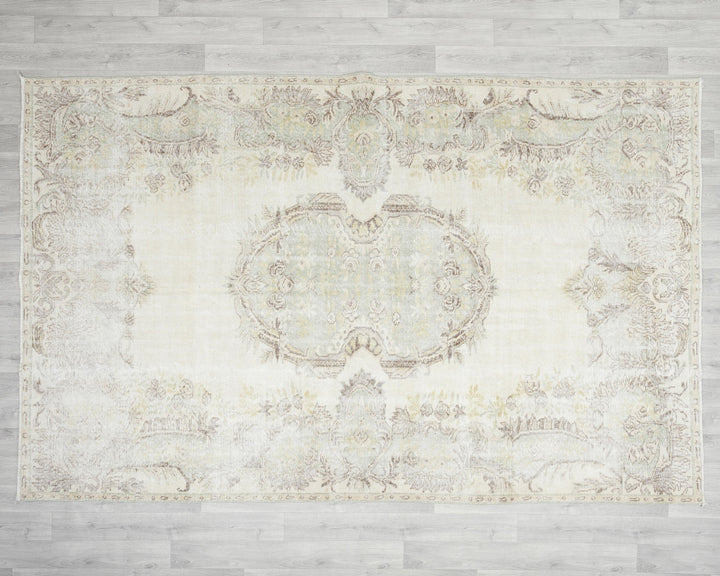 Beige Oushak Rug 6' 5" x 10' 4" | No. VR24074