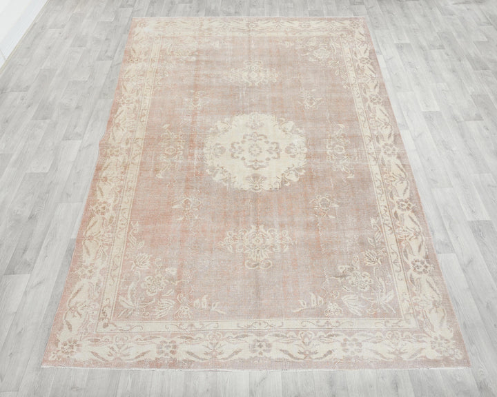 Faded Oushak Rug 6' 7" x 9' 4" | No. VR42833