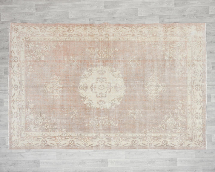 Faded Oushak Rug 6' 7" x 9' 4" | No. VR42833
