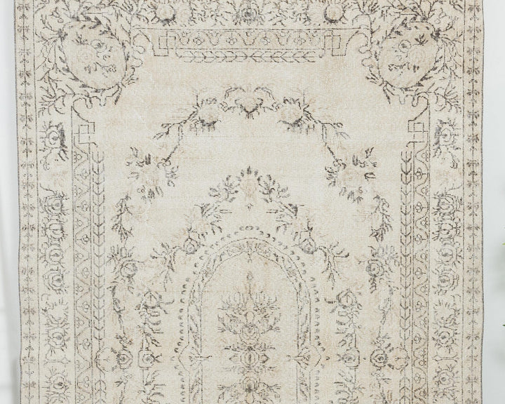 Beige Oushak Rug 6' 4" x 10' 2" | No. VR67306