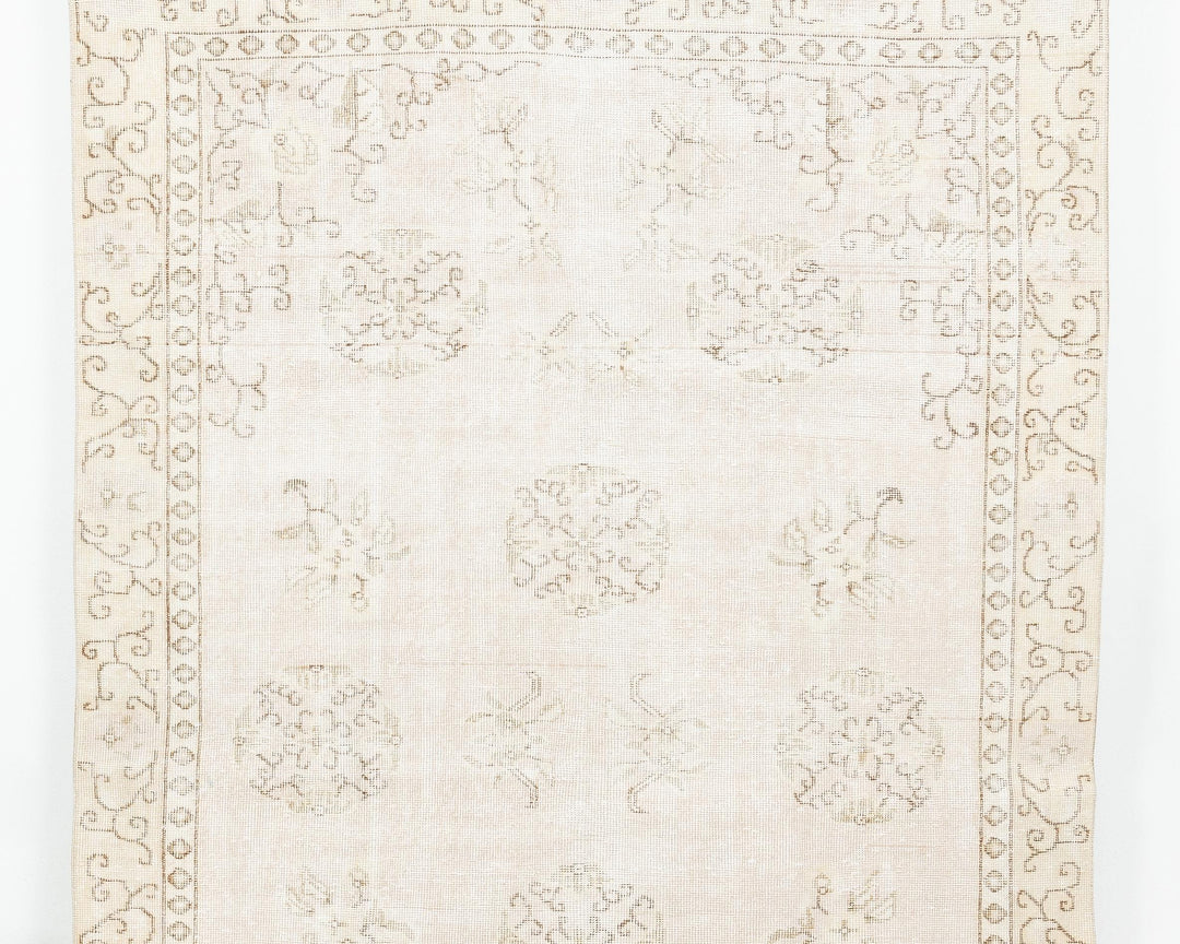 Beige Oushak Rug 5' 10" x 9' 1" | No. VR65238