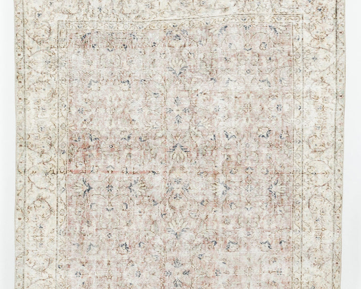 Neutral Oushak Rug 5' 6" x 8' 7" | No. VR67837