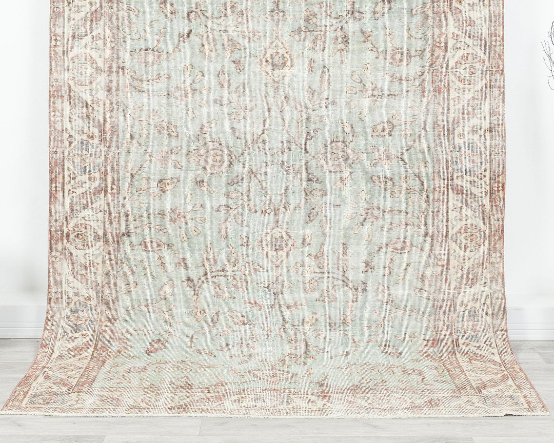 Neutral Oushak Rug 5' 2" x 8' 7" | No. VR78977