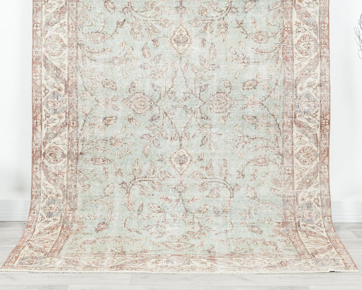 Neutral Oushak Rug 5' 2" x 8' 7" | No. VR78977