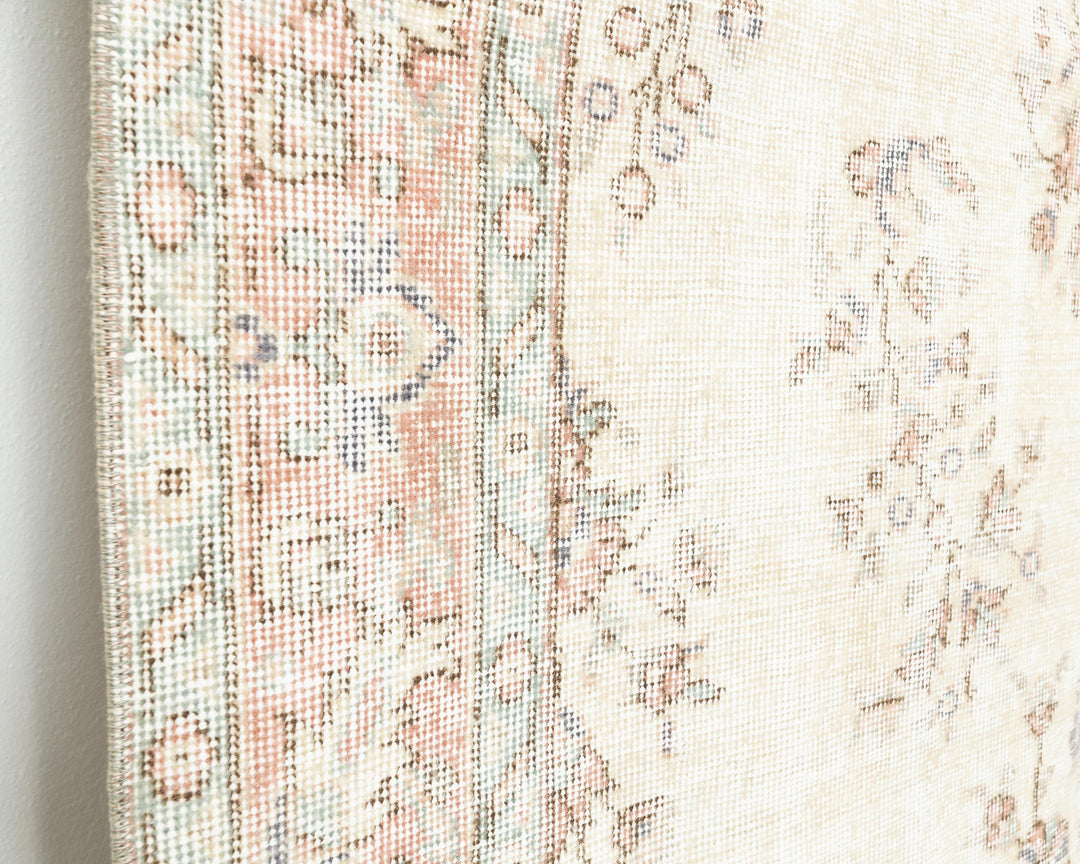 Beige Oushak Rug 4' 10" x 7' 8" | No. VR72171