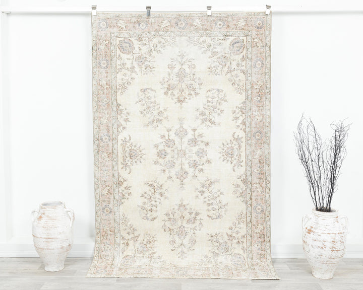 Beige Oushak Rug 4' 10" x 7' 8" | No. VR72171