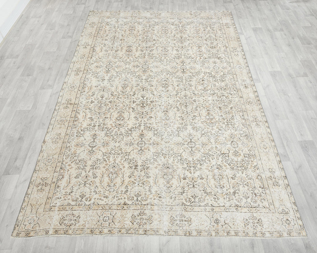 Beige Oushak Rug 6' 11" x 10' 4" | No. VR51862