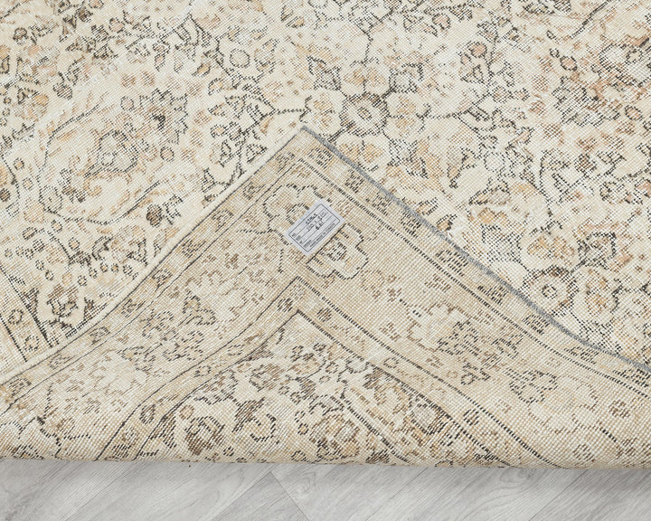 Beige Oushak Rug 6' 11" x 10' 4" | No. VR51862