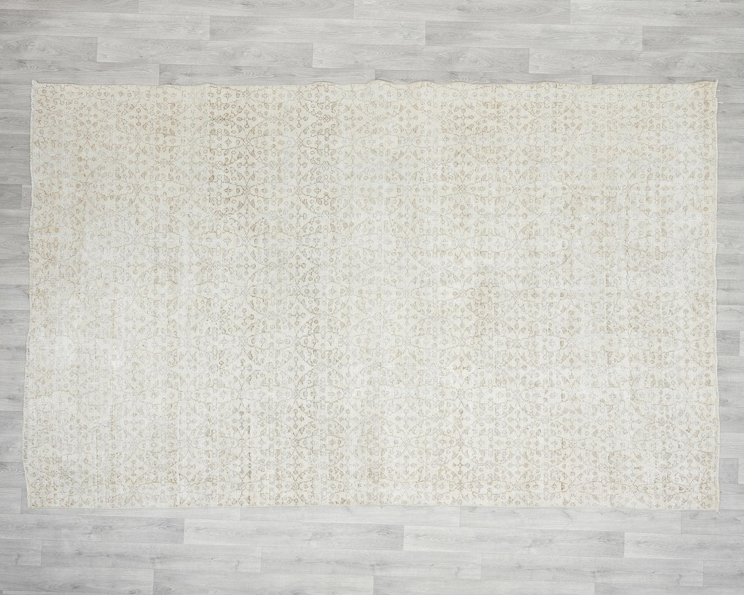Beige Oushak Rug 6' 11" x 10' 2" | No. VR45539