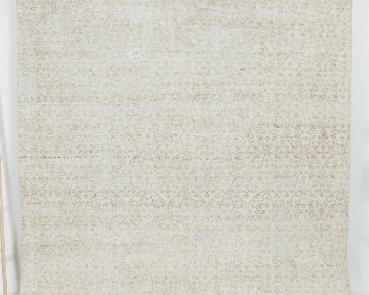 Beige Oushak Rug 6' 11" x 10' 2" | No. VR45539