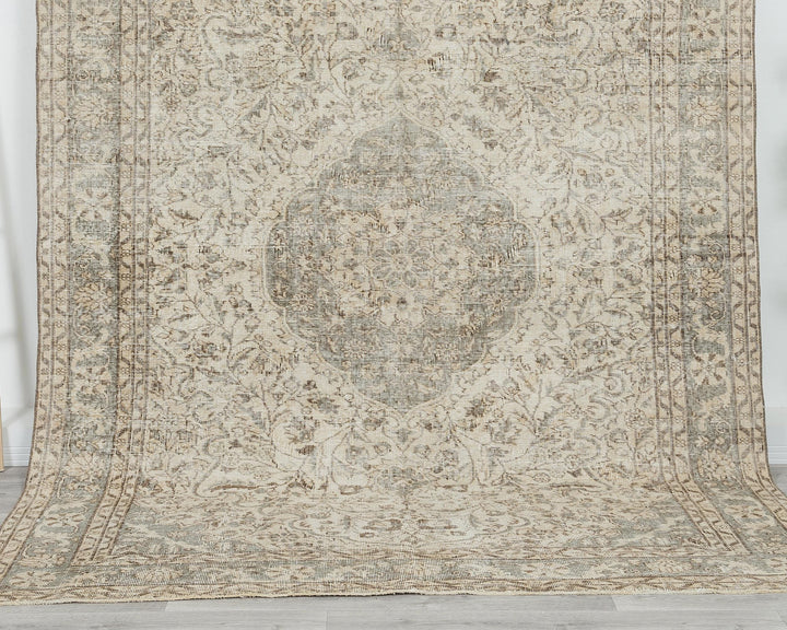 Oushak Rug 6' 10" x 9' 2" | No. VR38923