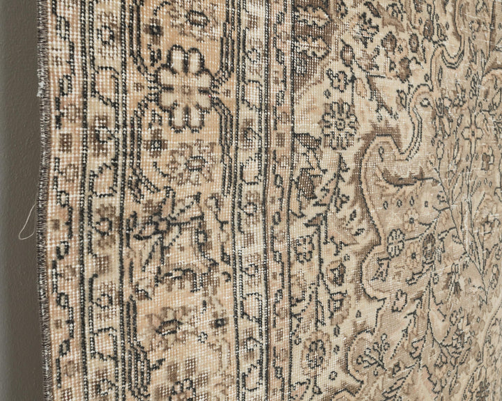 Oushak Rug 6' 8" x 9' 2" | No. VR98771