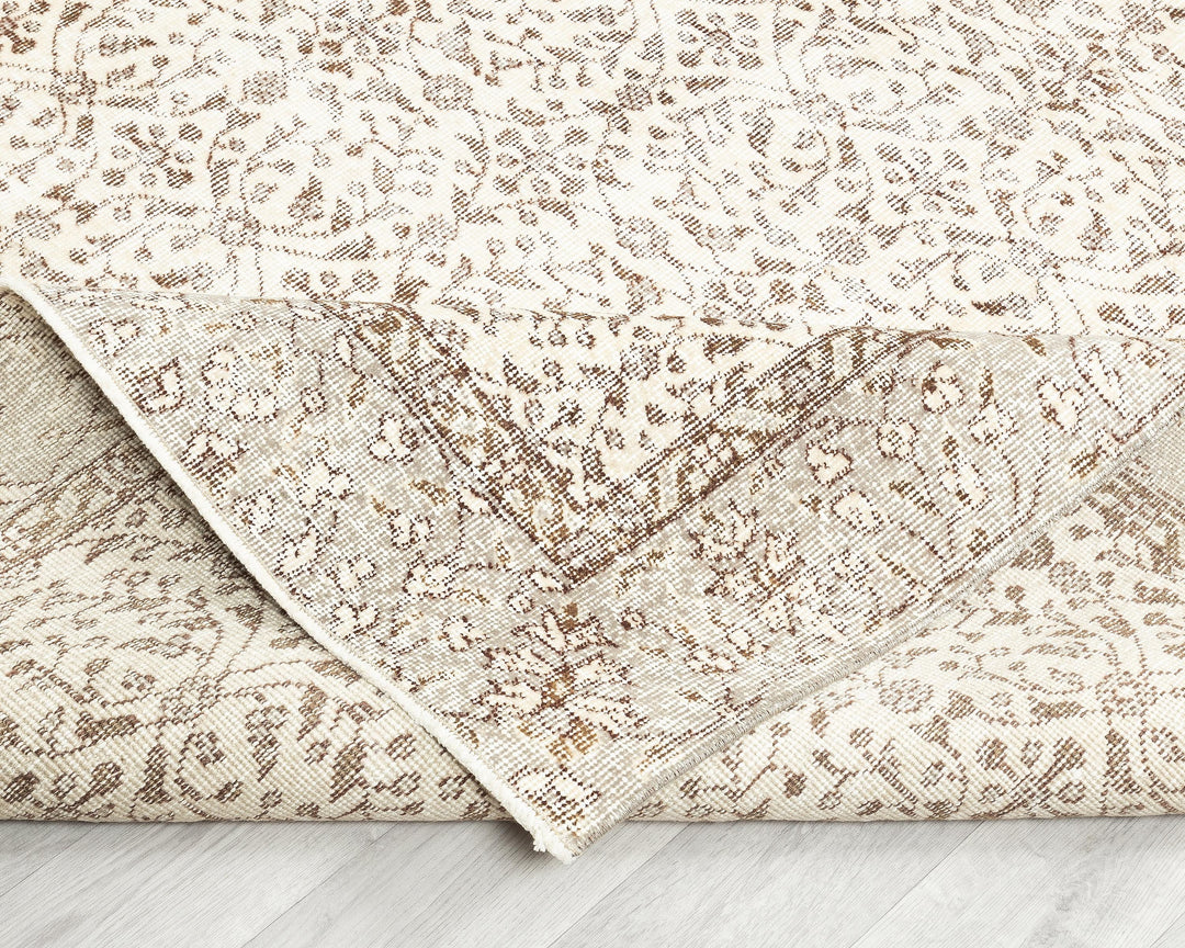 Neutral Oushak Rug 5' 10" x 9' 2" | No. VR50151