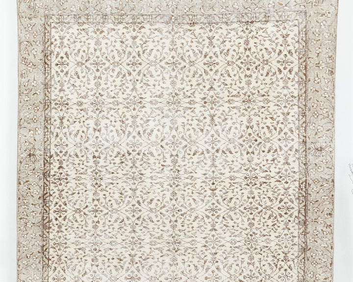 Neutral Oushak Rug 5' 10" x 9' 2" | No. VR50151