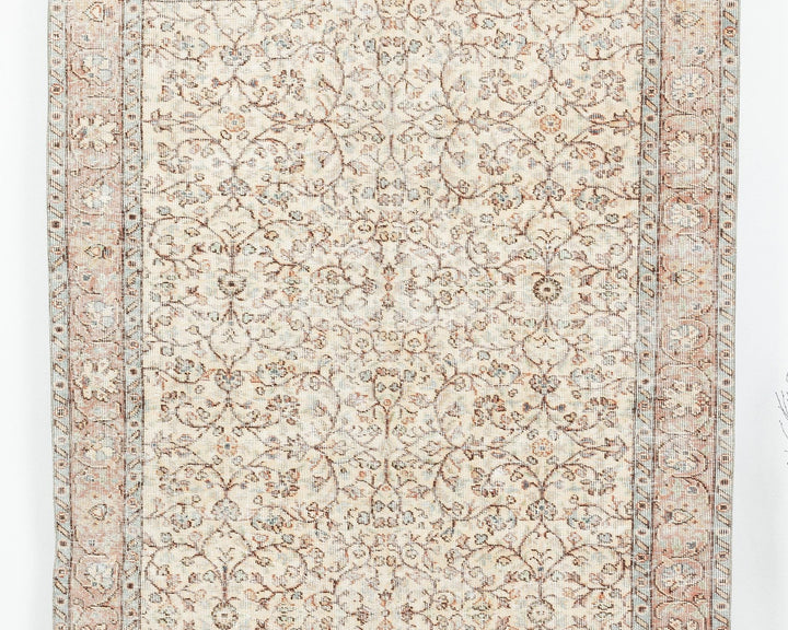 Neutral Oushak Rug 4' 8" x 8' 8" | No. VR50418