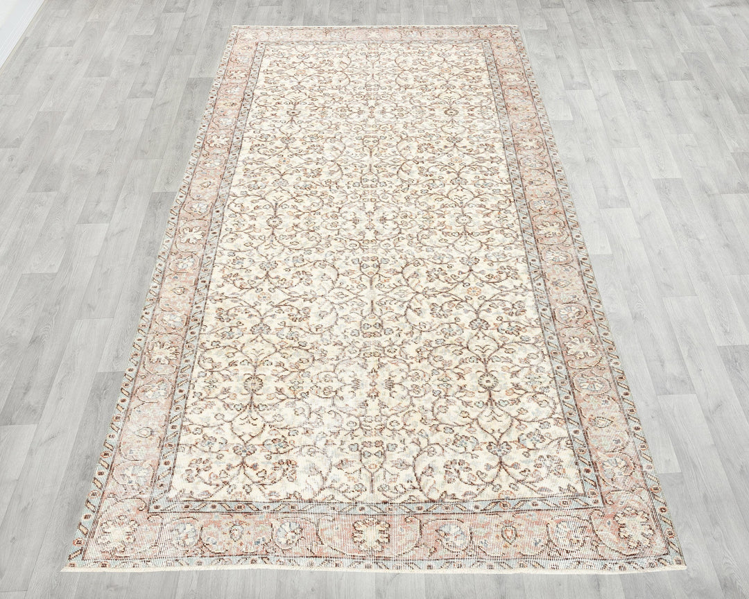 Neutral Oushak Rug 4' 8" x 8' 8" | No. VR50418