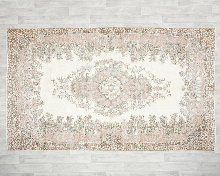 Beige Oushak Rug 5' 8" x 9' 6" | No. VR75220
