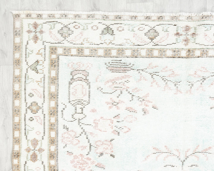 Neutral Oushak Rug 5' 6" x 9' 7" | No. VR20294