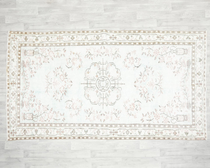 Neutral Oushak Rug 5' 6" x 9' 7" | No. VR20294