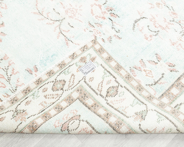 Neutral Oushak Rug 5' 6" x 9' 7" | No. VR20294