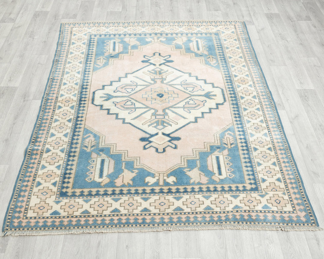 Neutral Oushak Rug 2' 10" x 5' | No. VR58072
