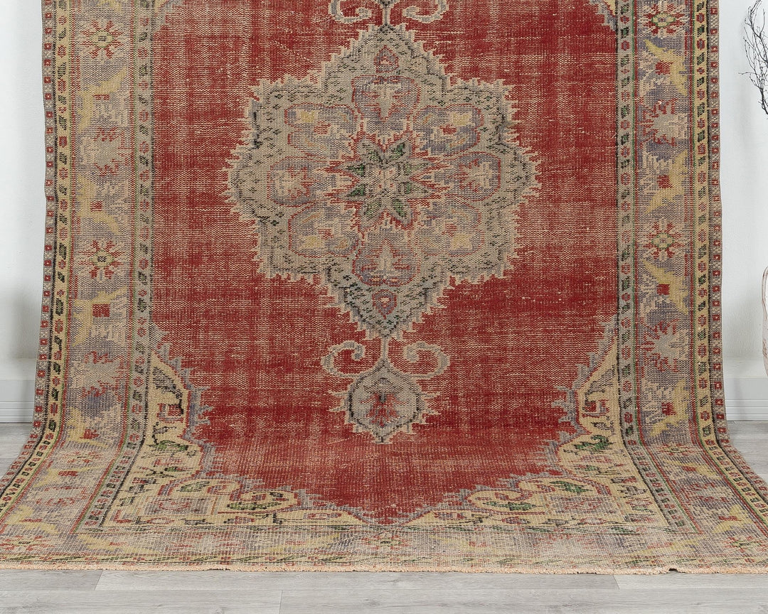 Red Oushak Rug 5' 10" x 9' 4" | No. VR36774