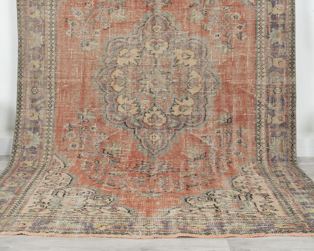 Faded Oushak Rug 5' 10" x 9' 10" | No. VR24989