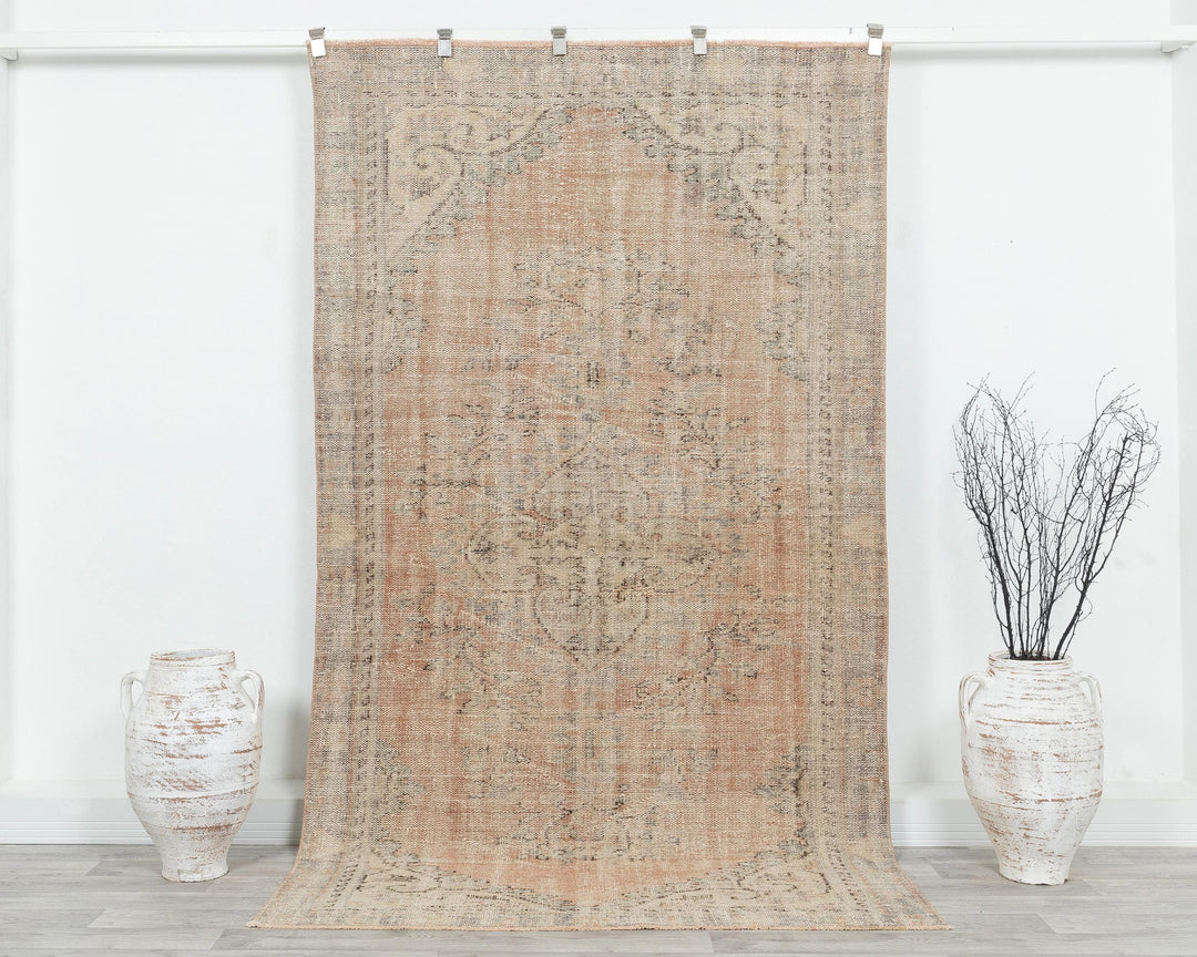 Faded Oushak Rug 4' 8" x 8' 4" | No. VR16840