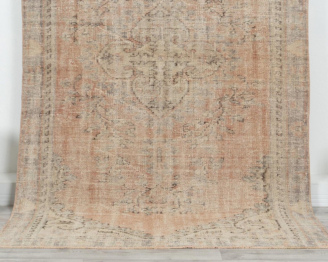 Faded Oushak Rug 4' 8" x 8' 4" | No. VR16840