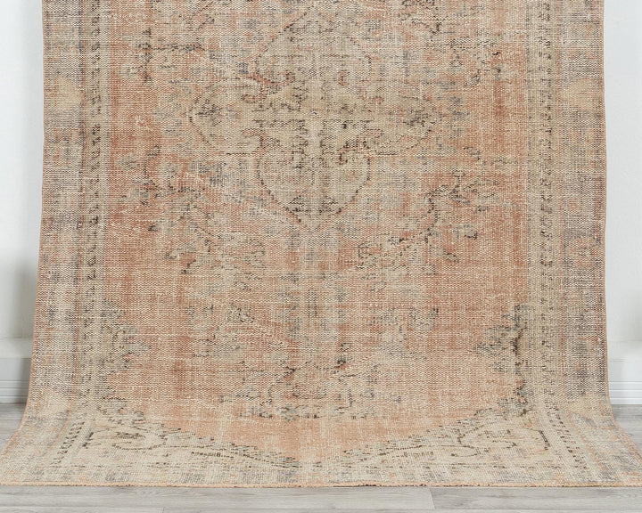 Faded Oushak Rug 4' 8" x 8' 4" | No. VR16840