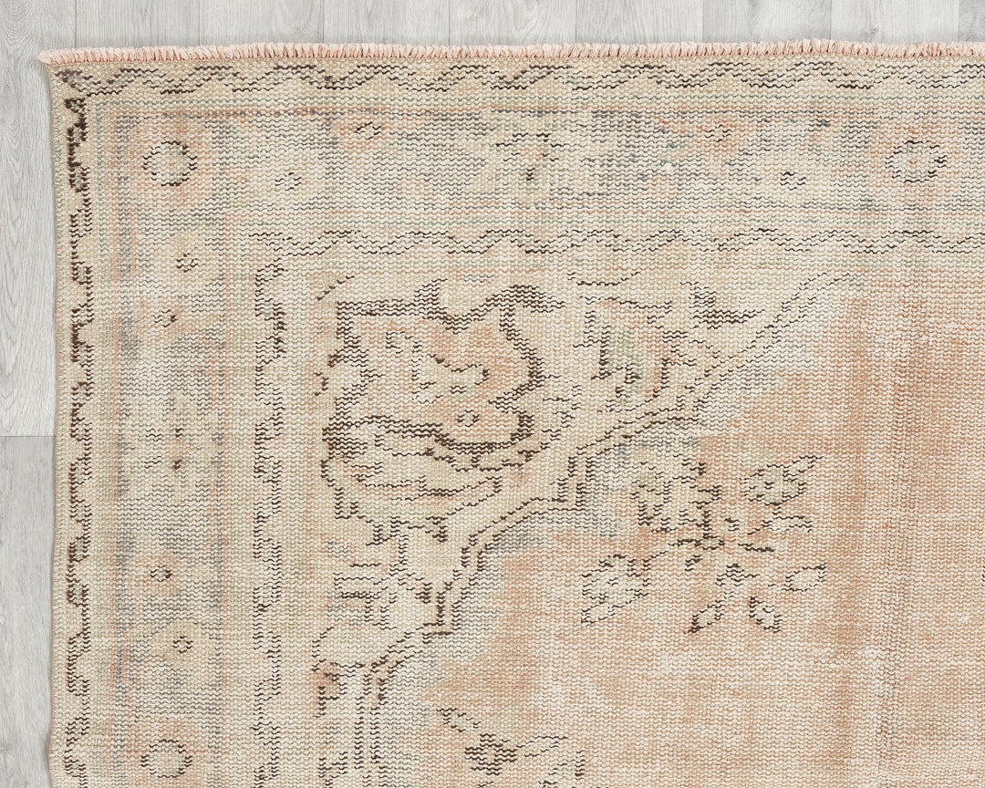 Faded Oushak Rug 5' 7" x 9' 4" | No. VR53809