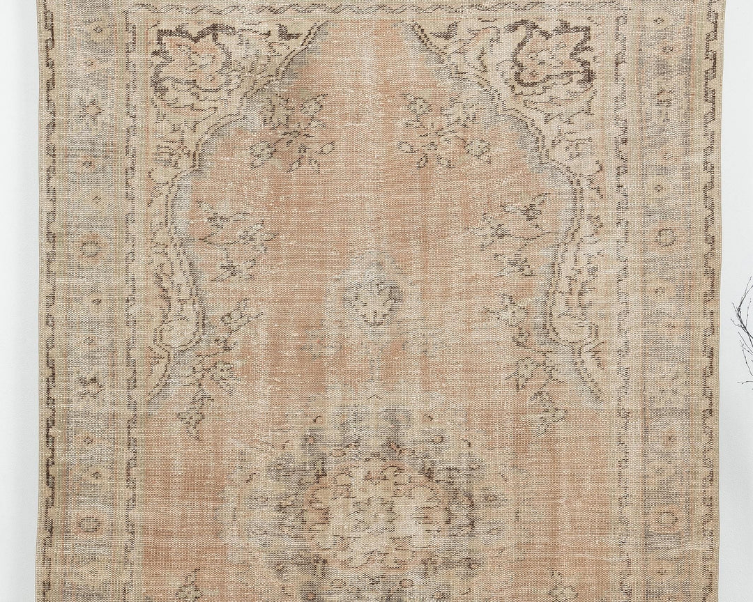 Faded Oushak Rug 5' 7" x 9' 4" | No. VR53809