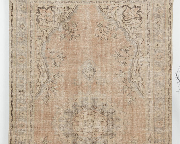 Faded Oushak Rug 5' 7" x 9' 4" | No. VR53809